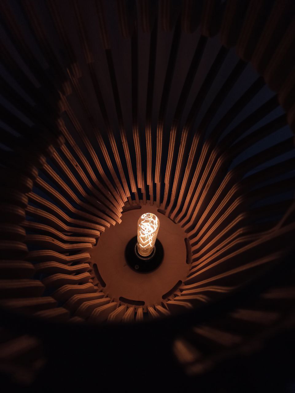 Дизайнерский светильник из фанеры ручная работа Саратов вид 3